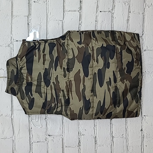 Revolution Kids Lightweight Camo Puffer Vest Jacket in Green/Gray/Black - Picture 3 of 17